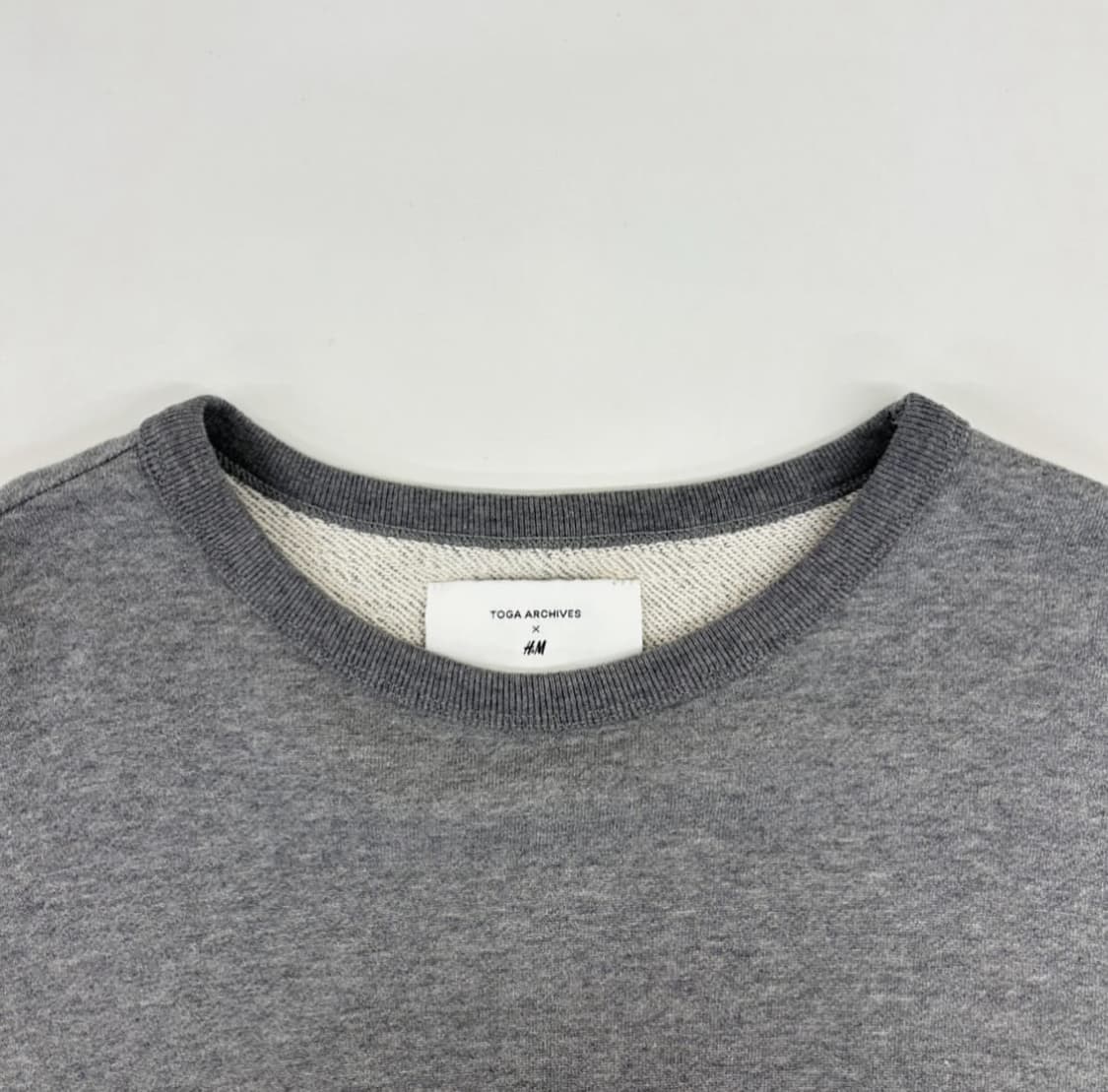 Toga x H&M 컷아웃 크루넥 상품이미지2