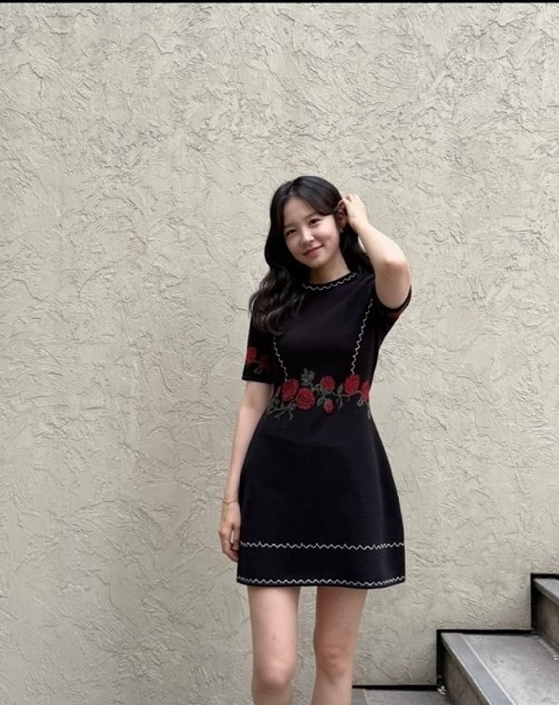 급처상태좋음!듀엘 이성경,장예원아나운서 장미 니트 긴팔 원피스 레니본st 상품이미지1