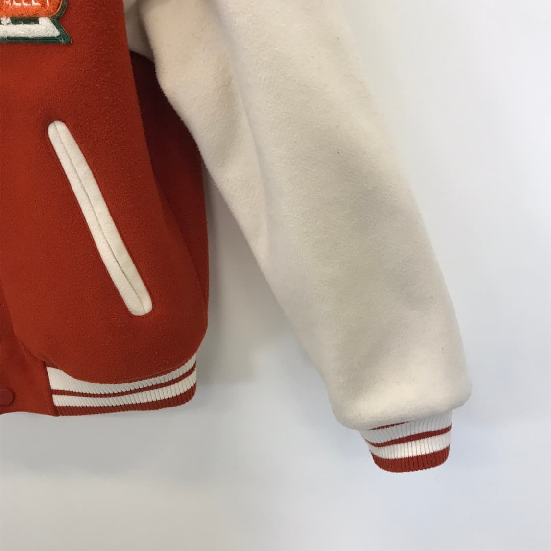 자라 알파인벨리 그래픽패치 봄버자켓 [L] 상품이미지3