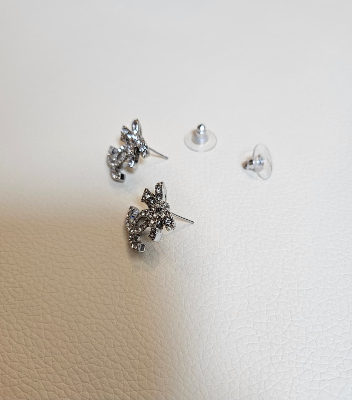 샤넬 리본 보석CC 귀걸이 실버 업사이클링 상품이미지6