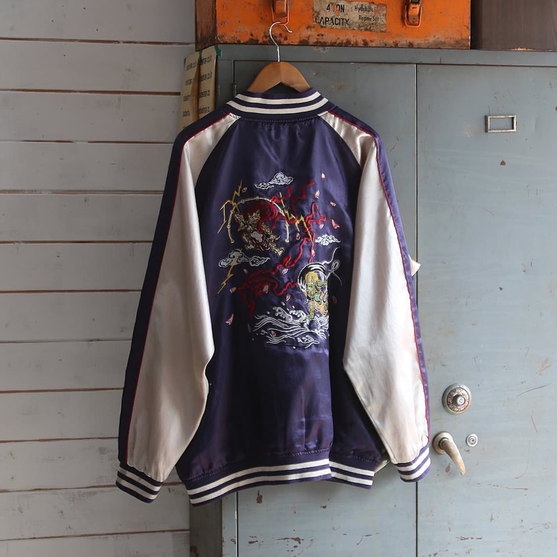 (착용컷) 자수 스카쟌 (남성용 110-115) 상품이미지2