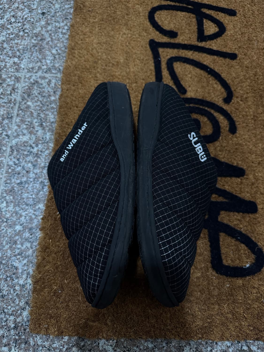 [3, 285~295] 앤드원더 스부 리플렉티브 립 퍼머넌트 샌들 블랙 상품이미지6