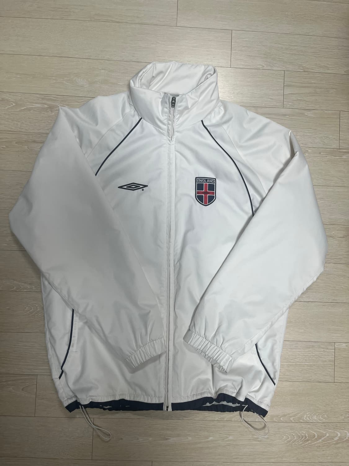 엄브로 잉글랜드 바람막이 상품이미지1