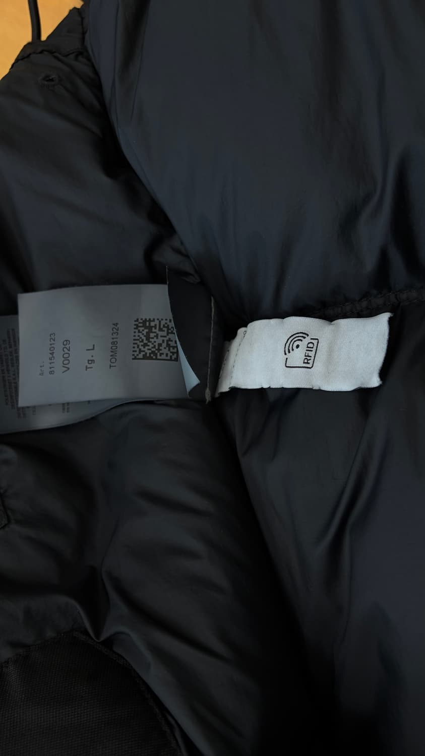 스톤아일랜드 크링클랩스 논후드 패딩 24FW 블랙 라지 상품이미지6