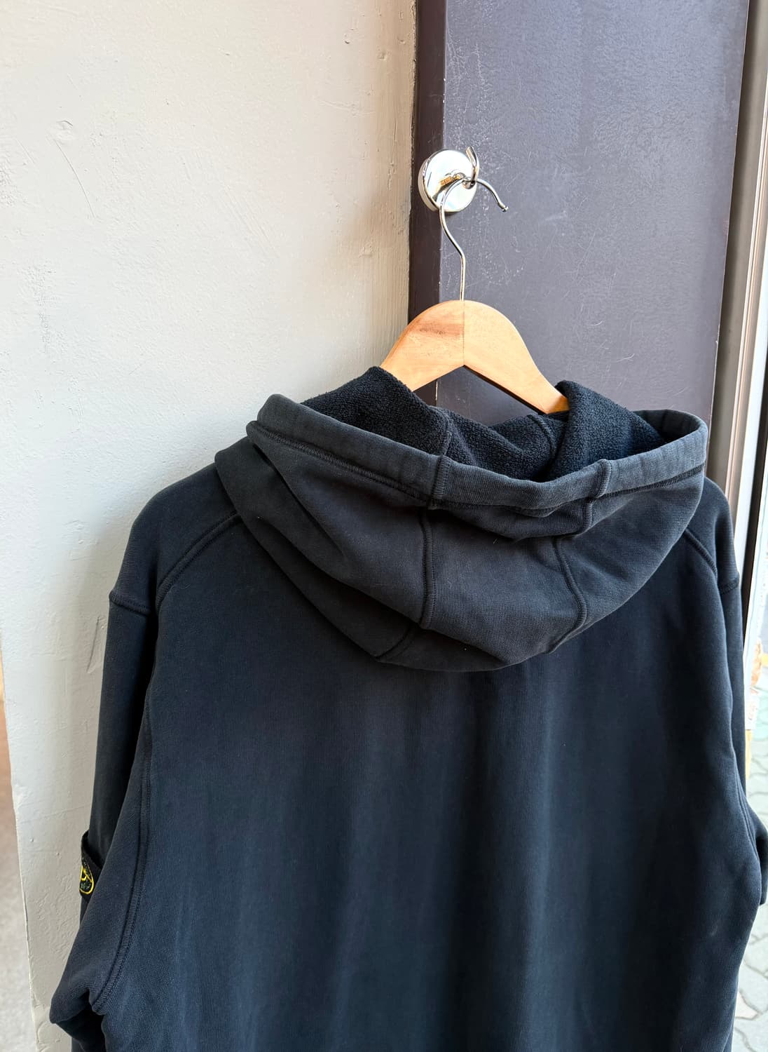 .XXL/ 스톤아일랜드 네츄럴 워싱 에센셜 기모 후드티 상품이미지7