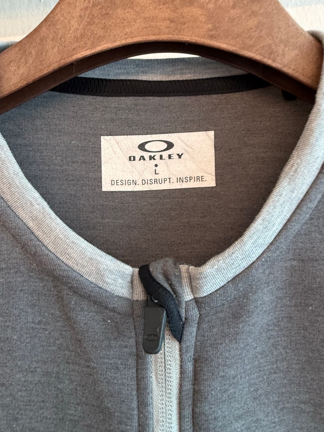 오클리 집업 상품이미지2