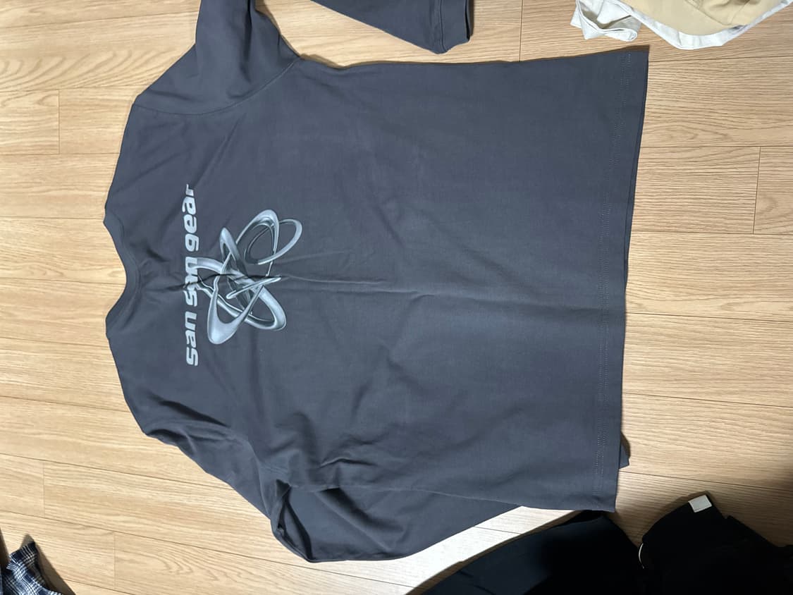 산산기어 롱슬리브 챠콜 2사이즈 상품이미지2