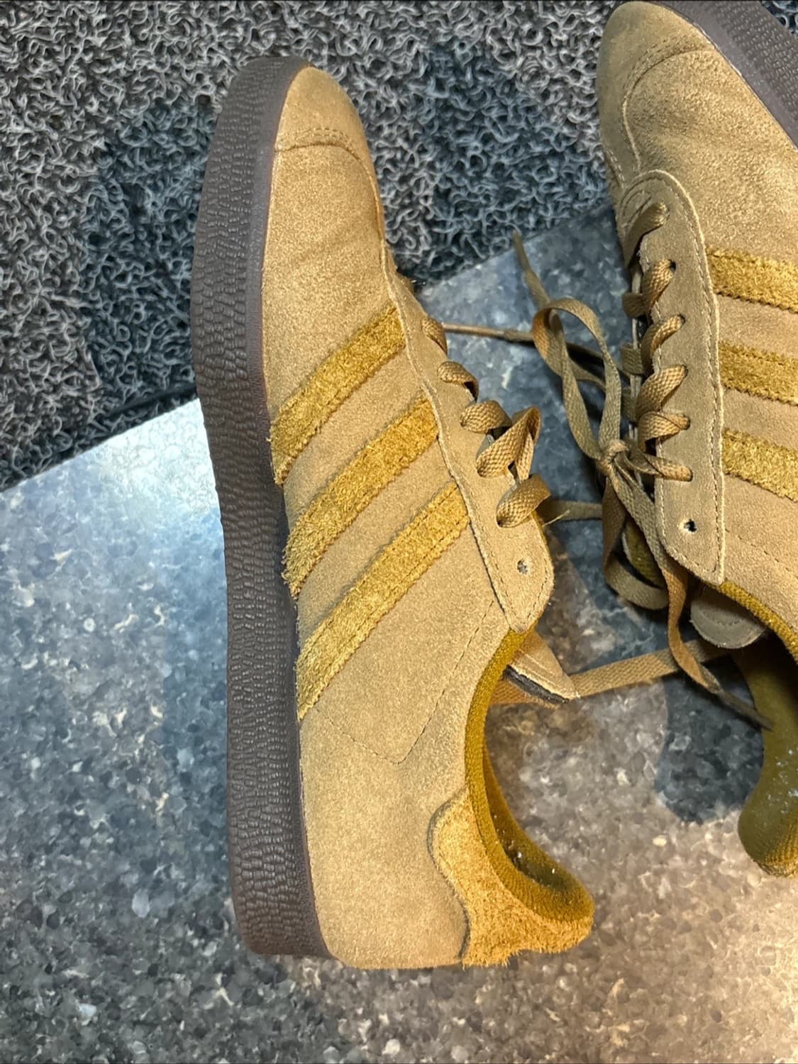 아디다스 스니커즈 정품 240 상품이미지3