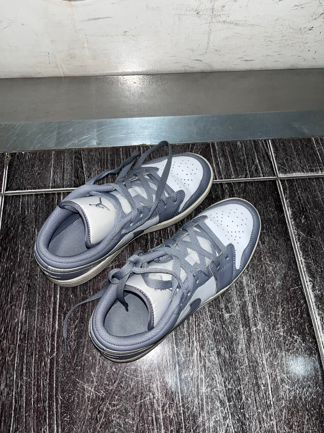 나이키 에어 조던 1 로우 빈티지 그레이 - 240 상품이미지2