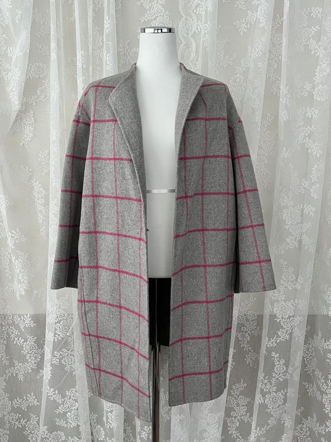 55) 온앤온 노카라 체크 패턴 핸드메이드 코트 상품이미지2