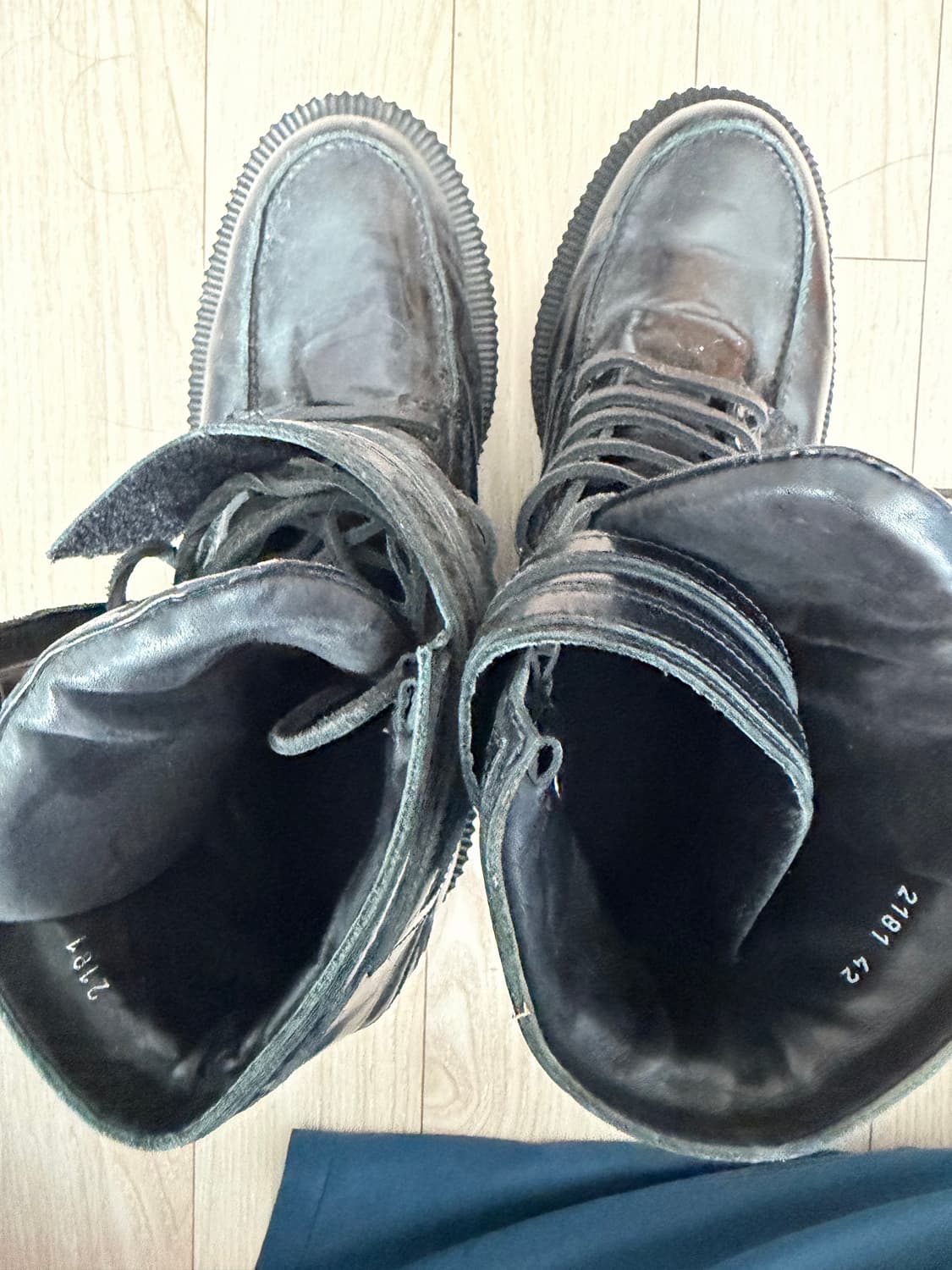 지방시 블랙 레이스업 스니커즈 상품이미지3