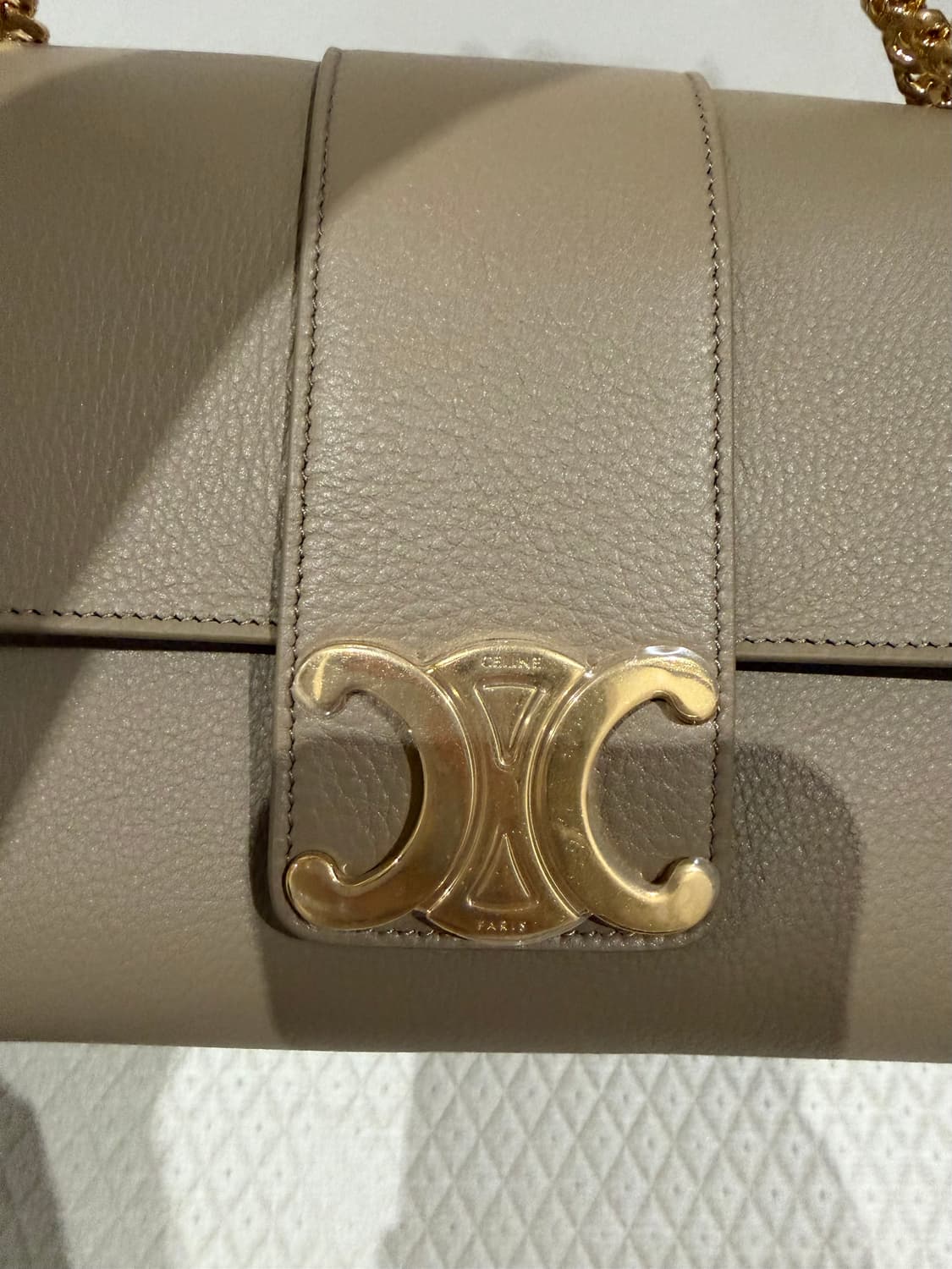 셀린느 미디엄 빅투아르 브라운세피아 상품이미지3