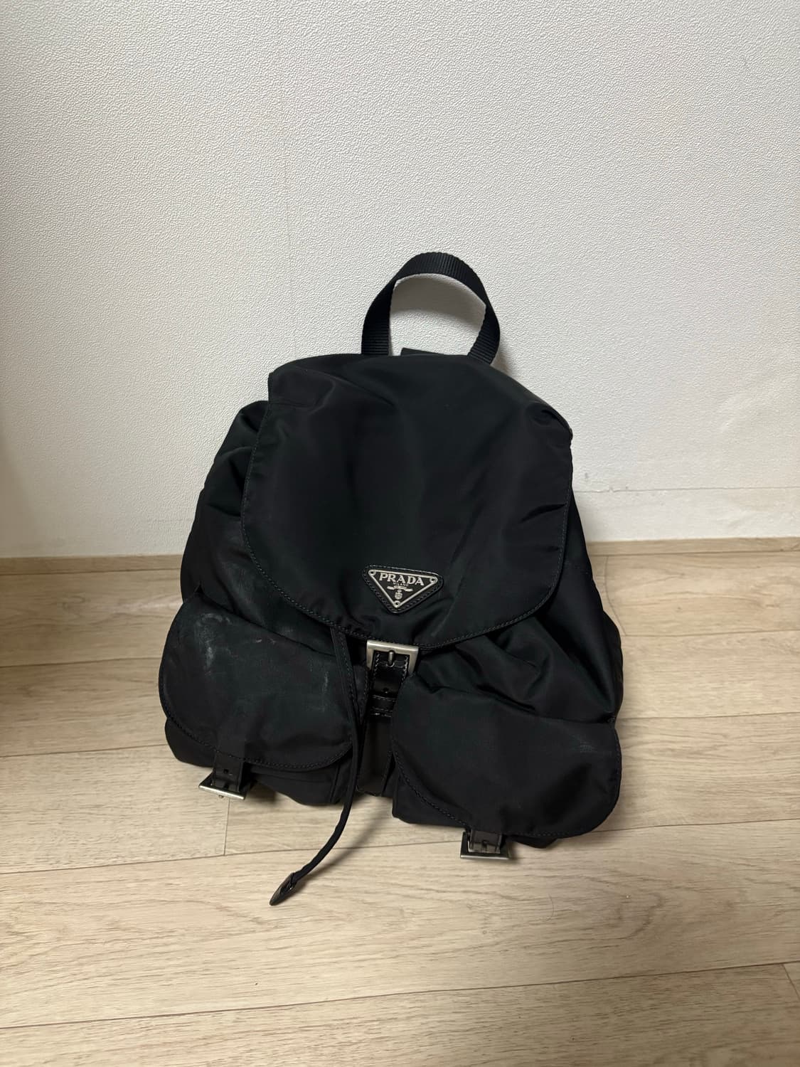 프라다 백팩 미듐 상품이미지4