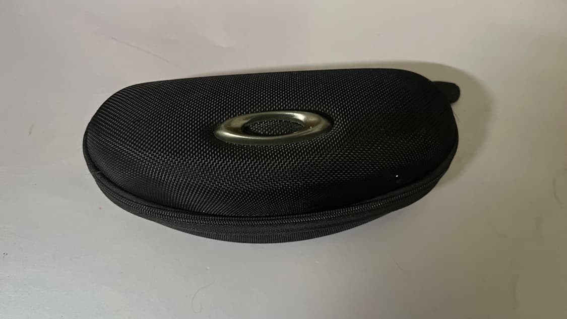 오클리 수트로 선글라스 판매합니다 상품이미지2