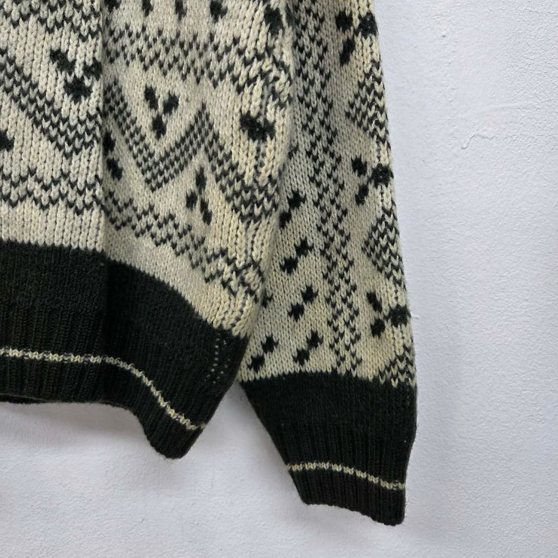 90s 툰드라 made in 캐나다 헤비울 코위찬 니트(M) 상품이미지7