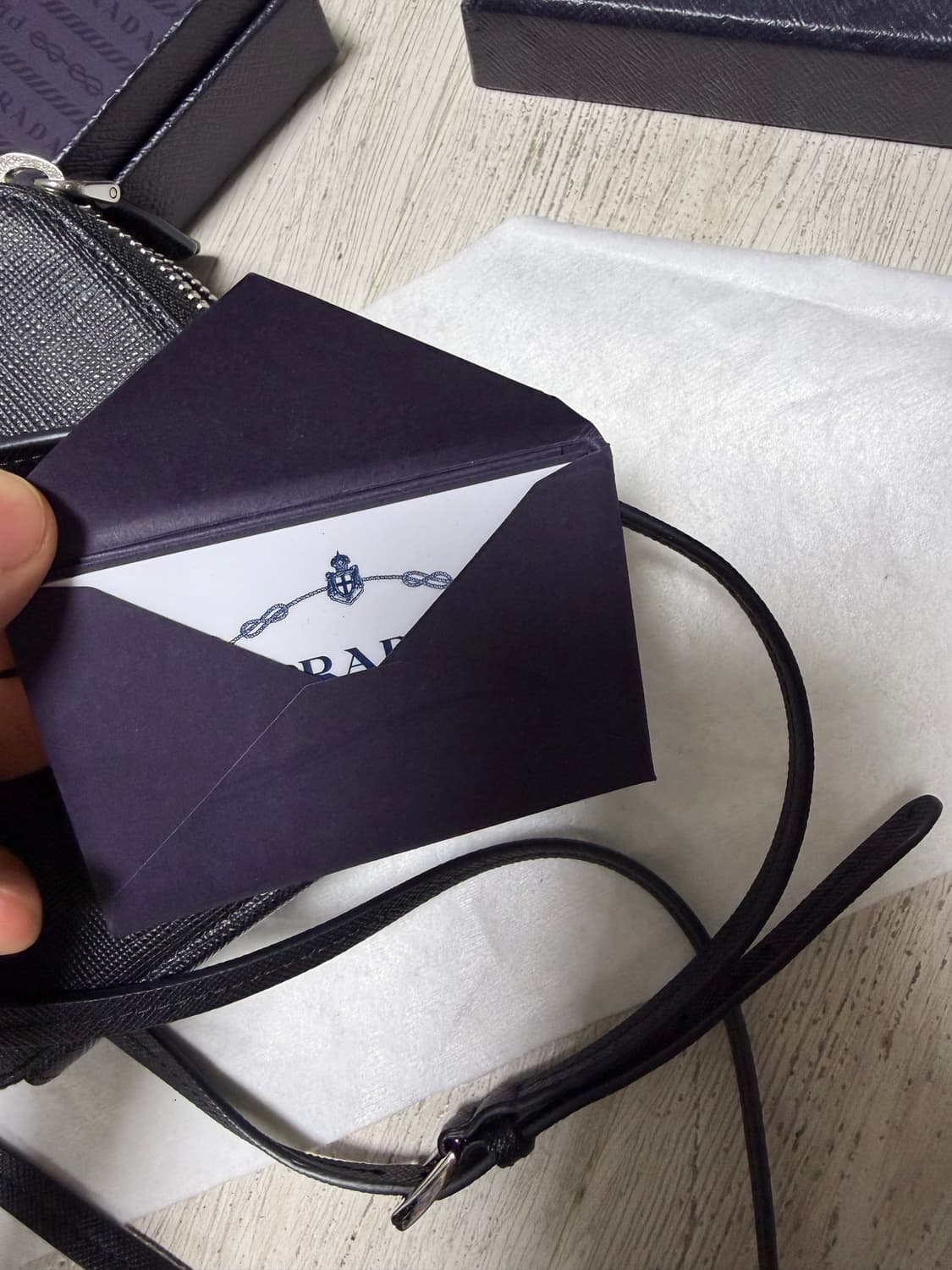 프라다 사피아노 가죽 미니 파우치 상품이미지6