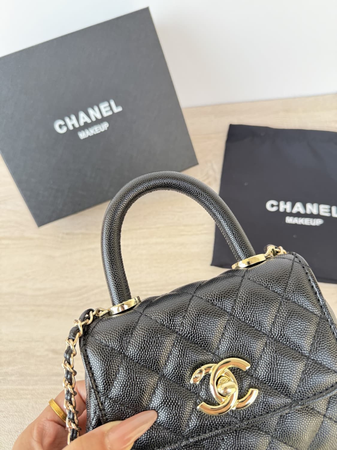 샤넬 뷰티 미니 토트 크로스백 상품이미지5