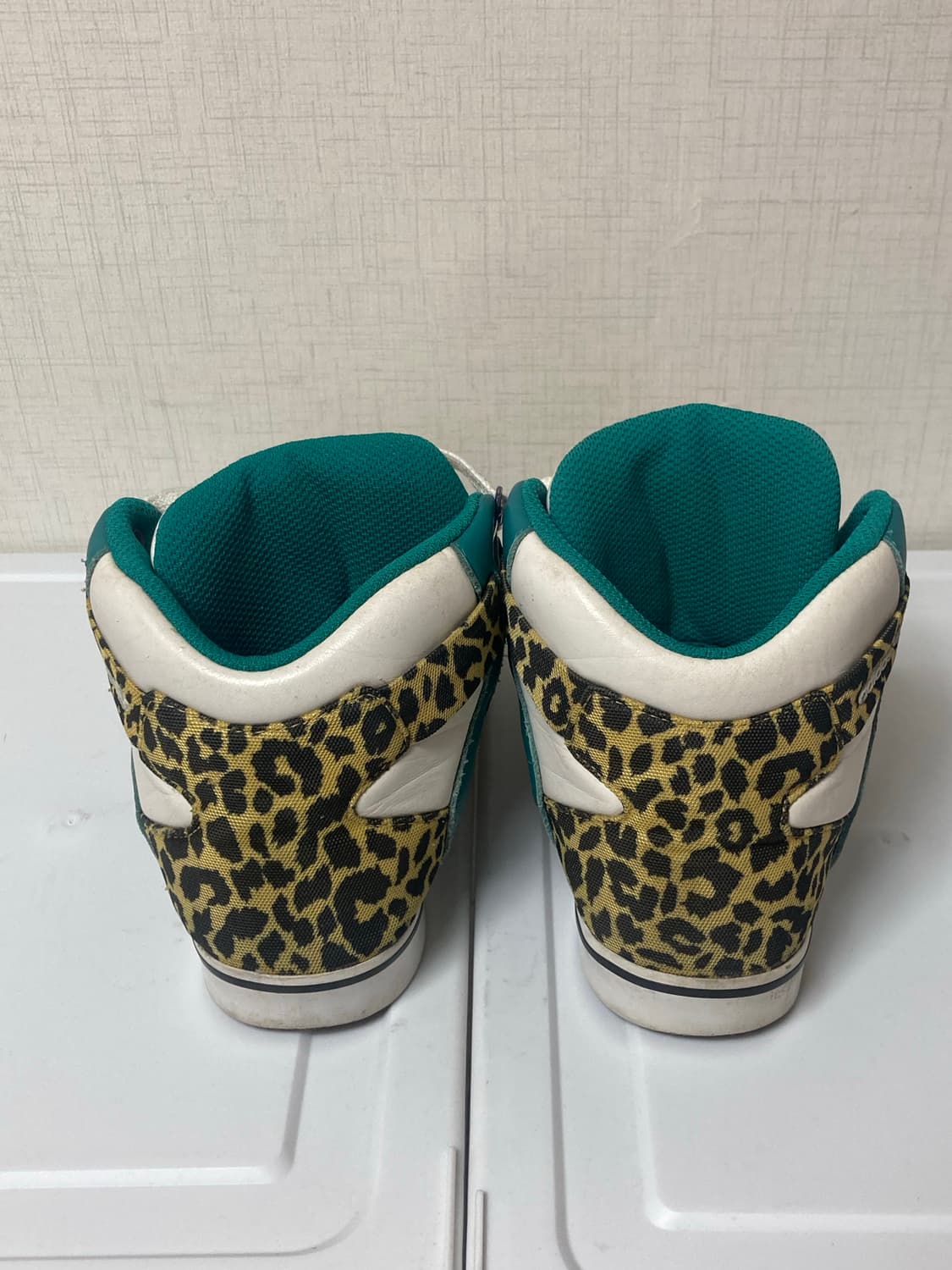 아디다스 제레미스캇 본즈 스니커즈 255 상품이미지3