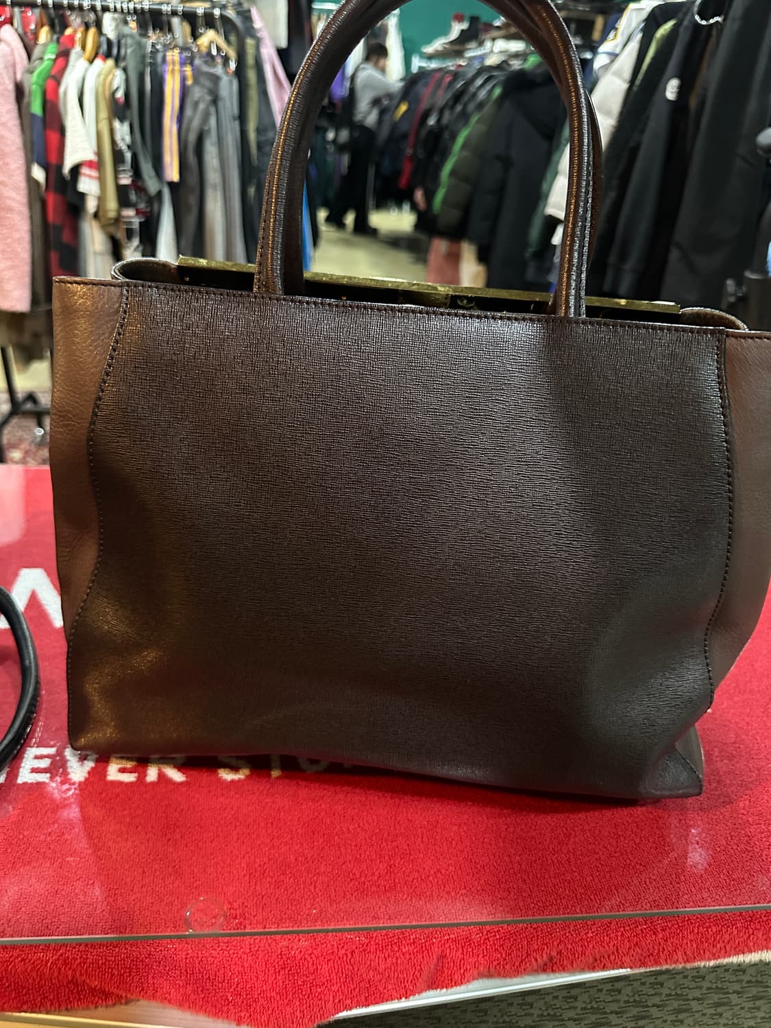 펜디 투쥬르 가죽숄더백 상품이미지4