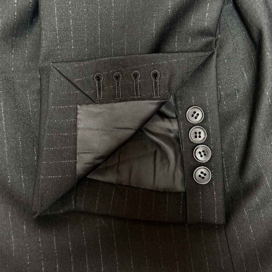 LEMETEQUE 르메테크 블랙 울 스트라이프 더블 슈트 셋업105사이즈 상품이미지4