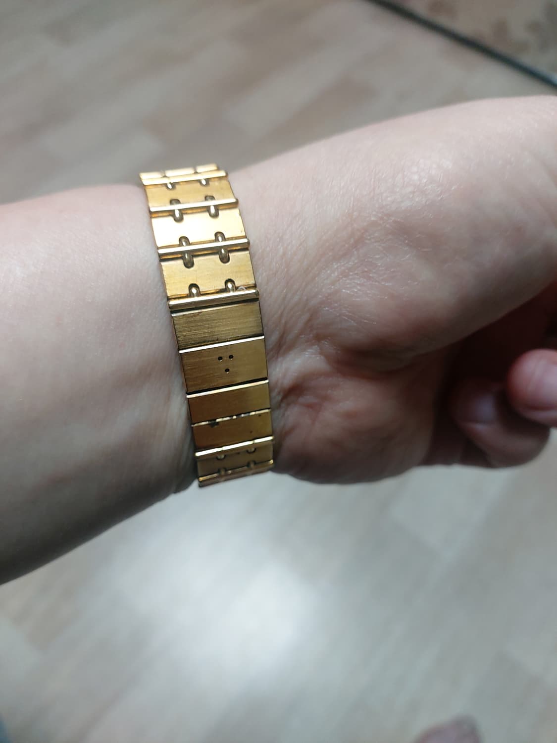 유니버셜제네브 금장 쿼츠  상품이미지5