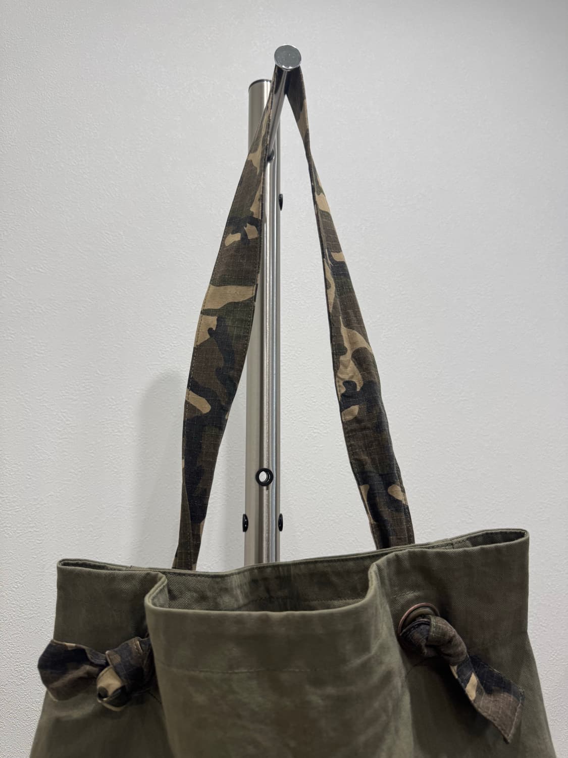 준야와타나베 20ss 밀리터리 숄더백 상품이미지3