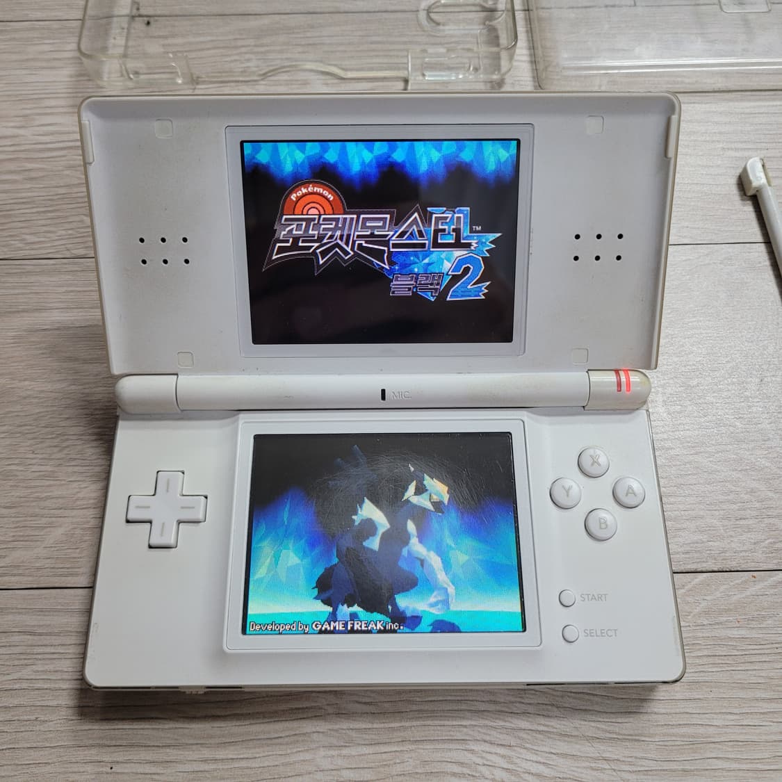 닌텐도 DS lite 화이트 본체에 포켓몬스터 블랙2 상품이미지5
