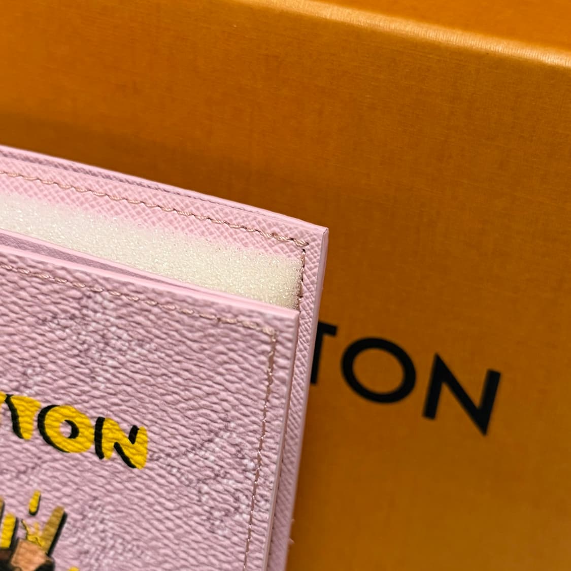 [미사용/한정판] 25SS 루이비통 패스포트 여권지갑 카드지갑 상품이미지4