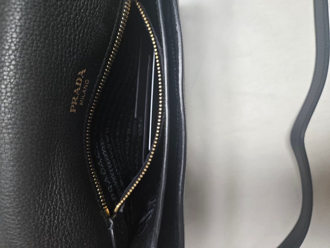 (정품)프라다 블랙 크로스백 개런티카드 상품이미지8