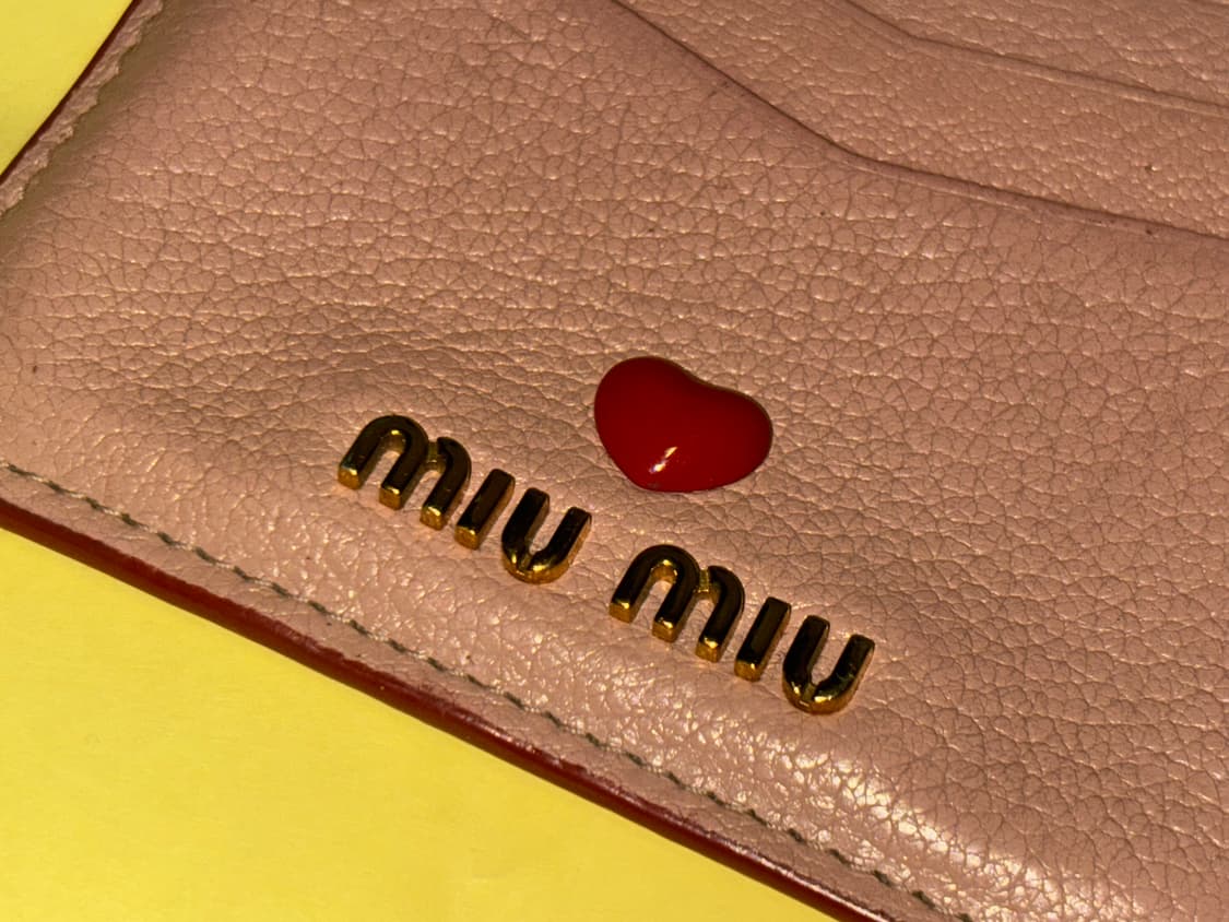 미우미우 마드라스 하트 카드 지갑 (단종 모델) 상품이미지1