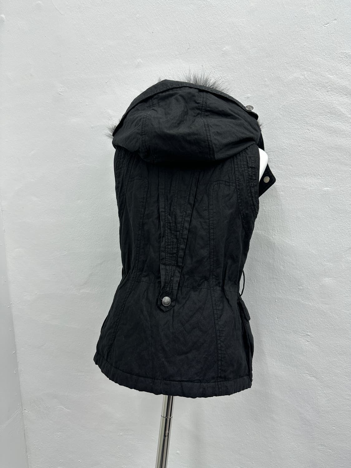 Fox fur zipper detail hood vest 상품이미지5