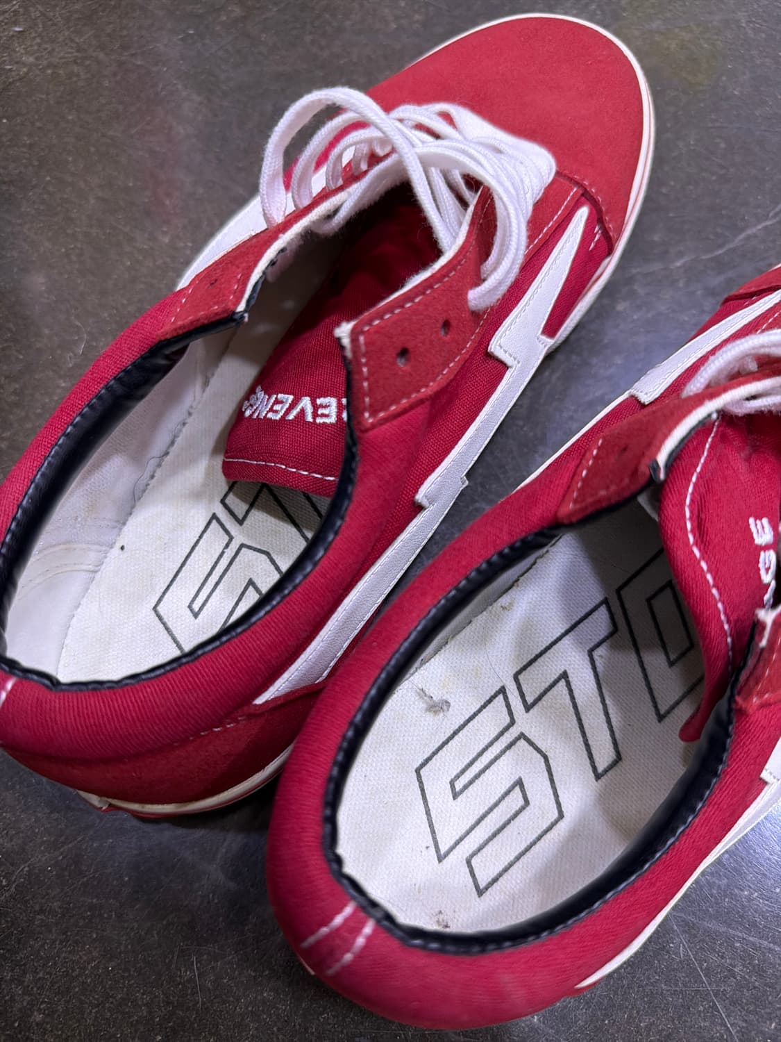 리벤지 스톰 레드 스니커즈 280 상품이미지5