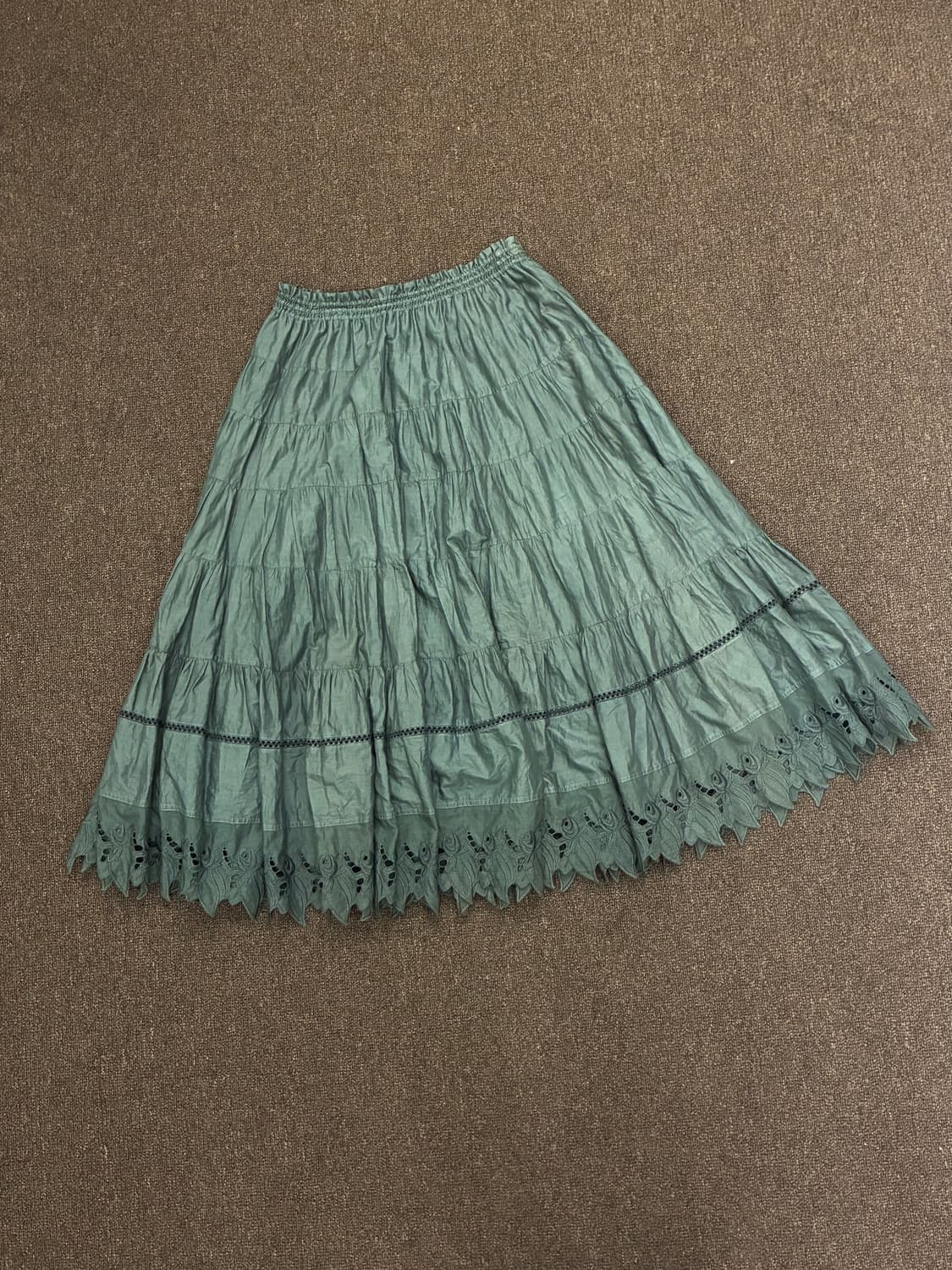 OS)Japanese vintage 여성 꽃 펀칭 디테일 롱스커트(이염) 상품이미지1