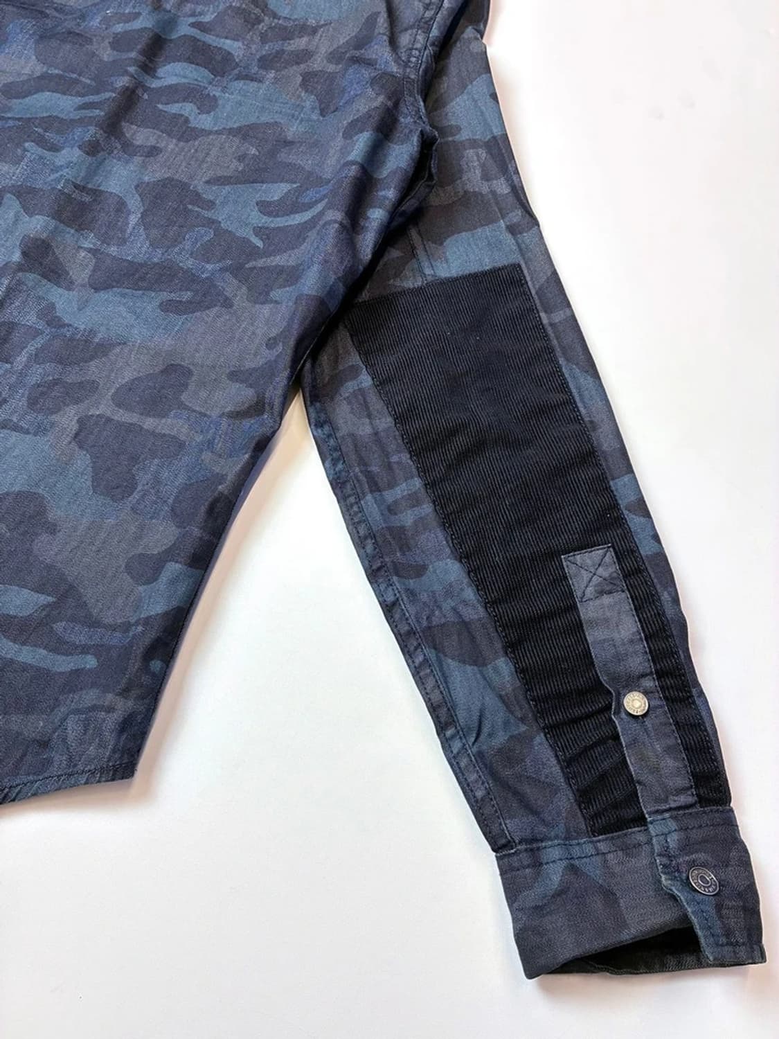 아르마니익스체인지 A/X 00s 카모 플라쥬 웨스턴 셔츠 PN5286 상품이미지4