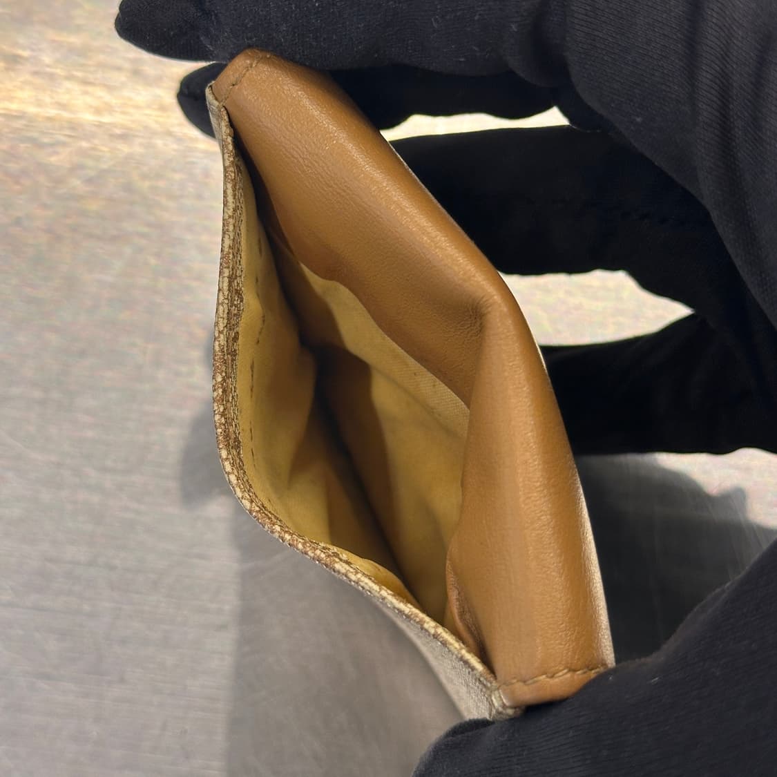 셀린느 마카담 동전지갑 상품이미지6