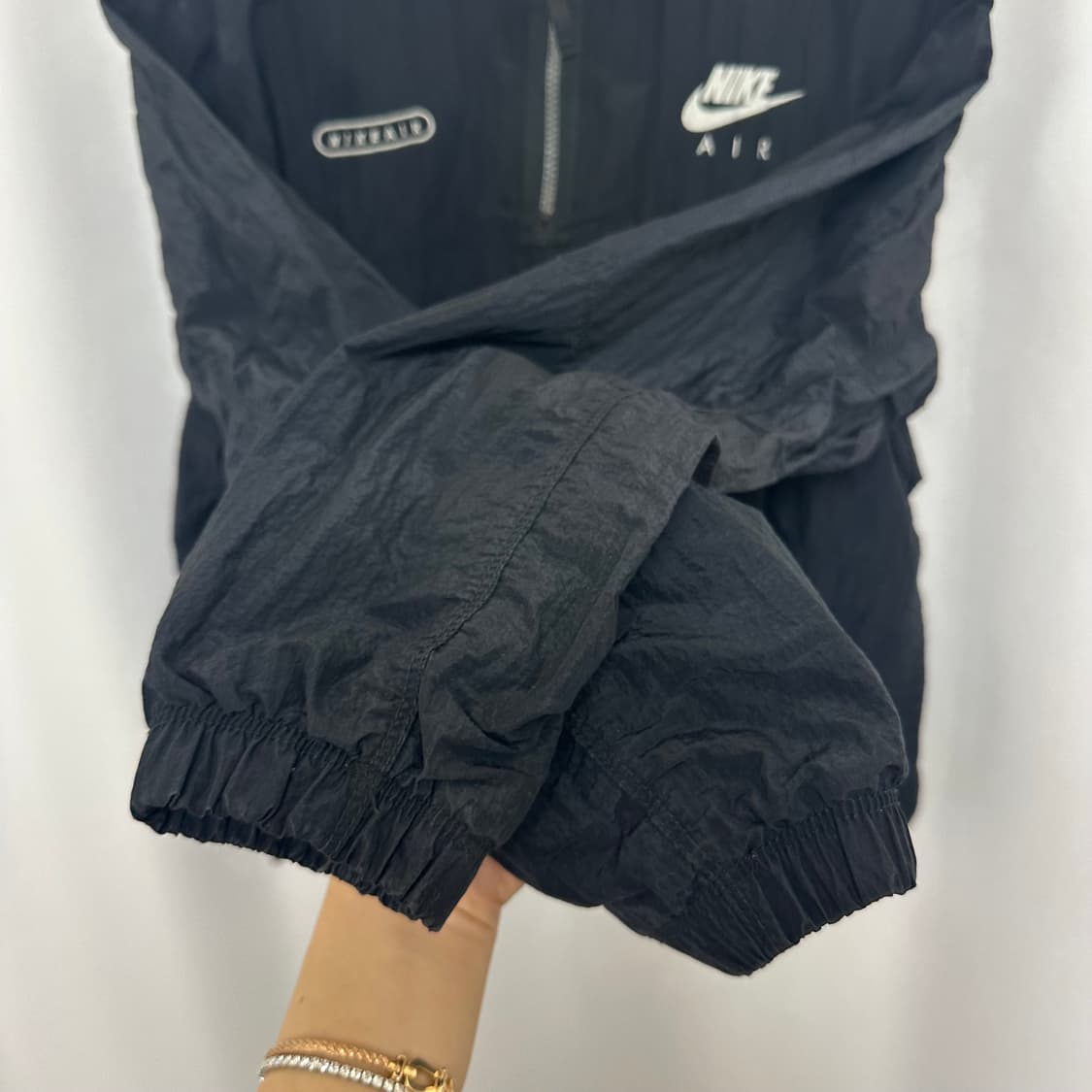 나이키 남자 바스락 반집업 티셔츠 검정 95 M 상품이미지4