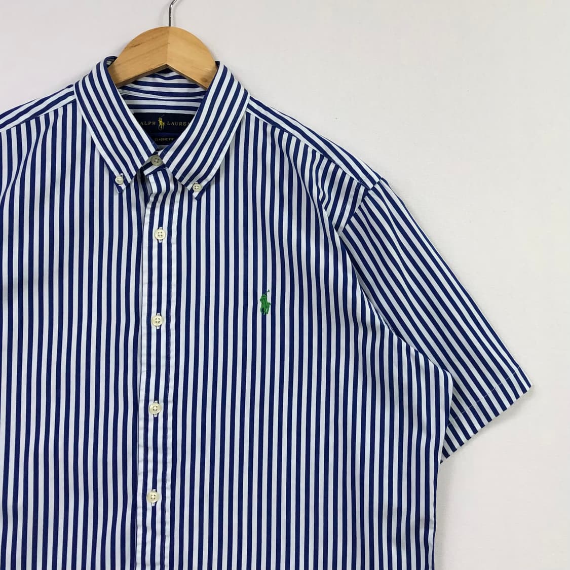 105 폴로 스트라이프 셔츠 상품이미지1
