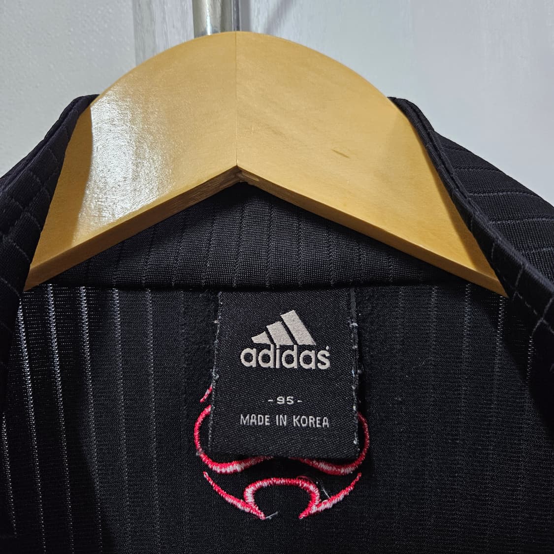95 아디다스 블랙 레드 검빨 져지 트랙탑 상품이미지5