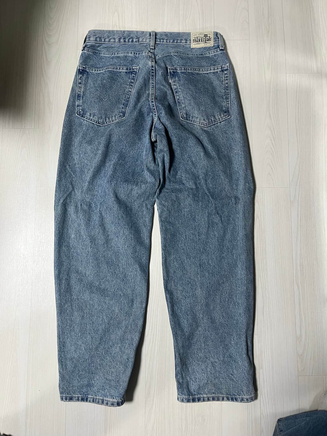 리바이스 실버탭 배기핏 상품이미지2