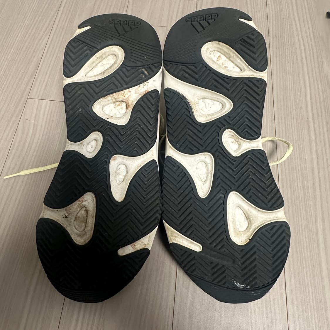 아디다스 이지부스트 700 웨이브러너 [275] 상품이미지3