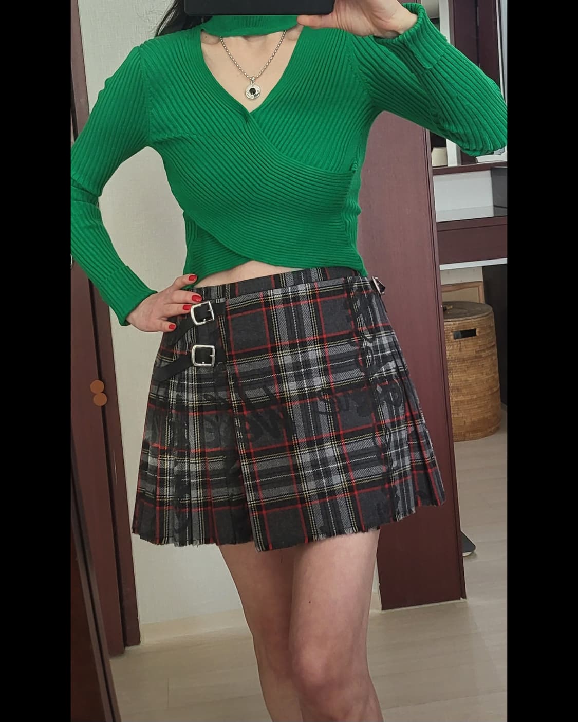 자라 초커넥 크로스 오버 니트 스웨터 상품이미지1