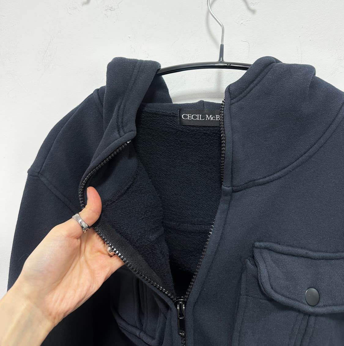 Cecil Mcbee hood pocket zip up 상품이미지6