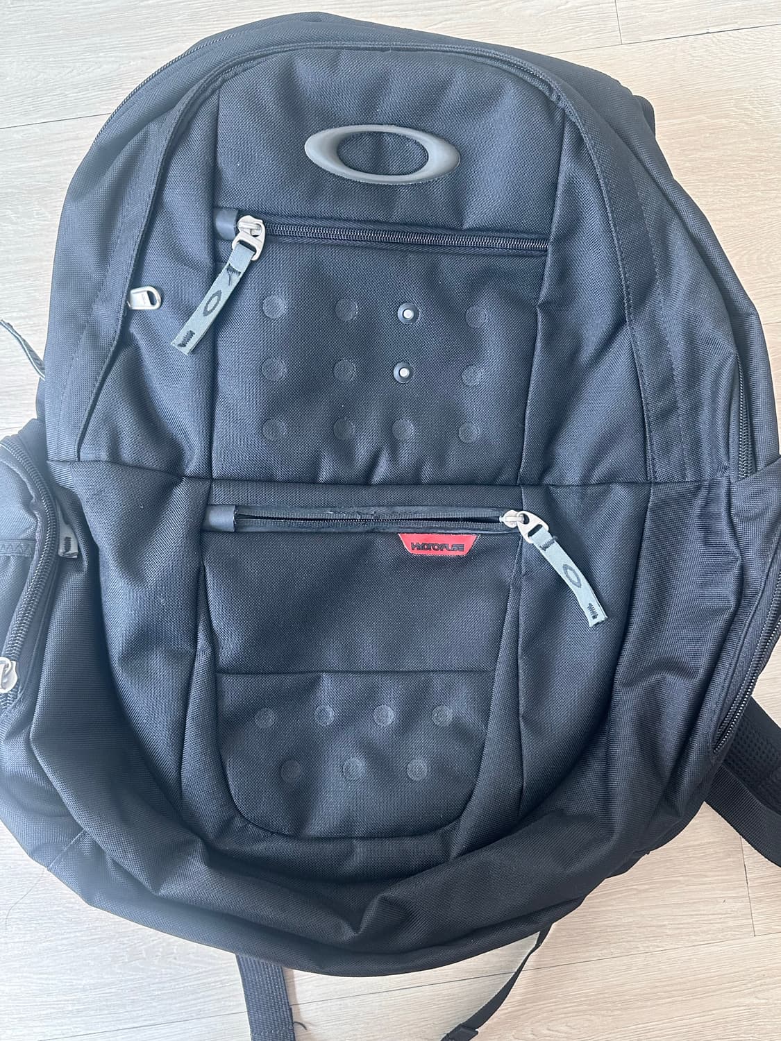 Oakley backpack 상품이미지1