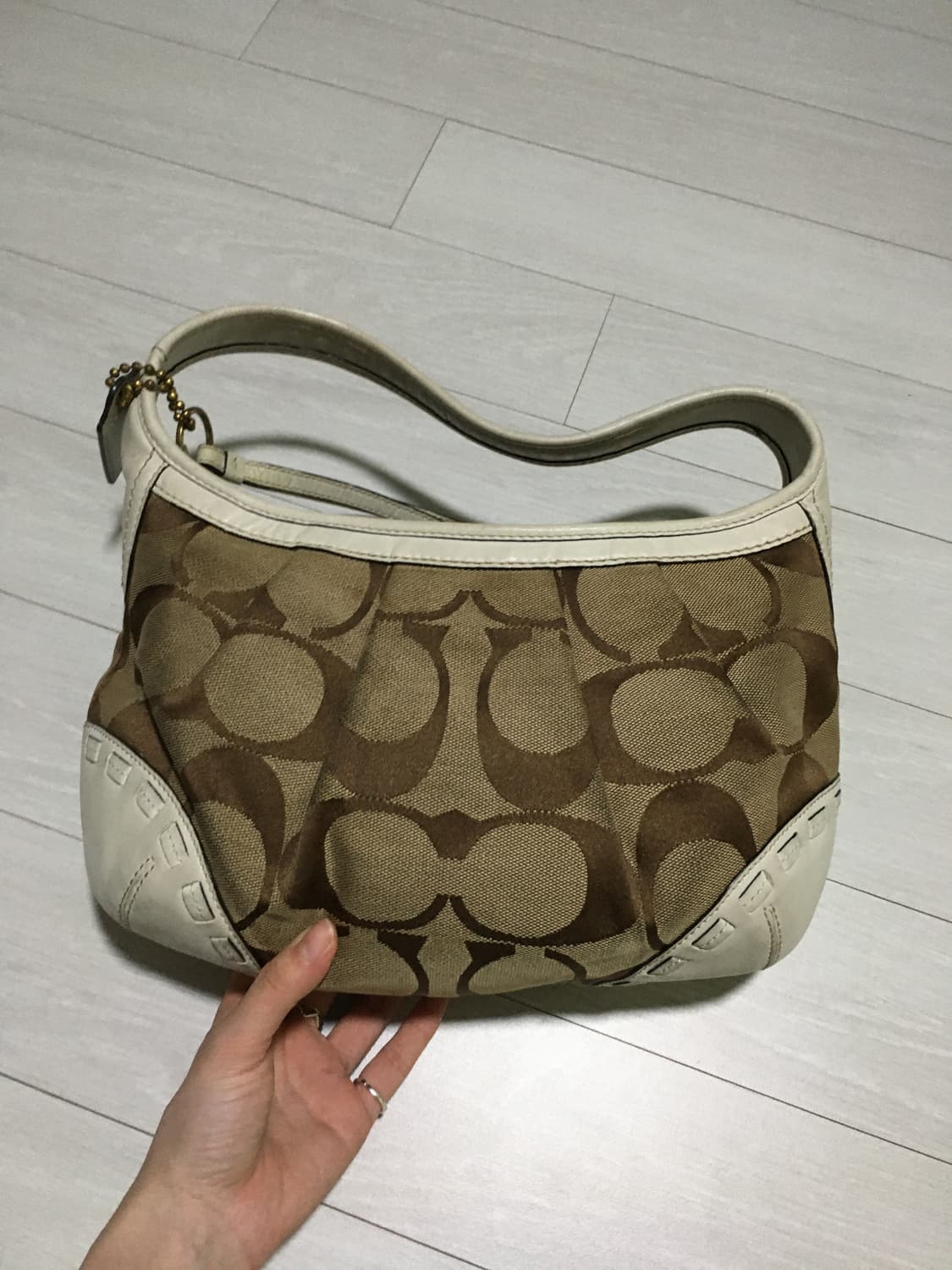 코치 시그니처 브라운 숄더 백(정품100%) 상품이미지1