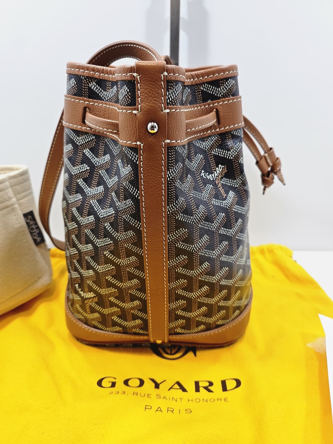 고야드 쁘띠플로 버킷백 상품이미지5