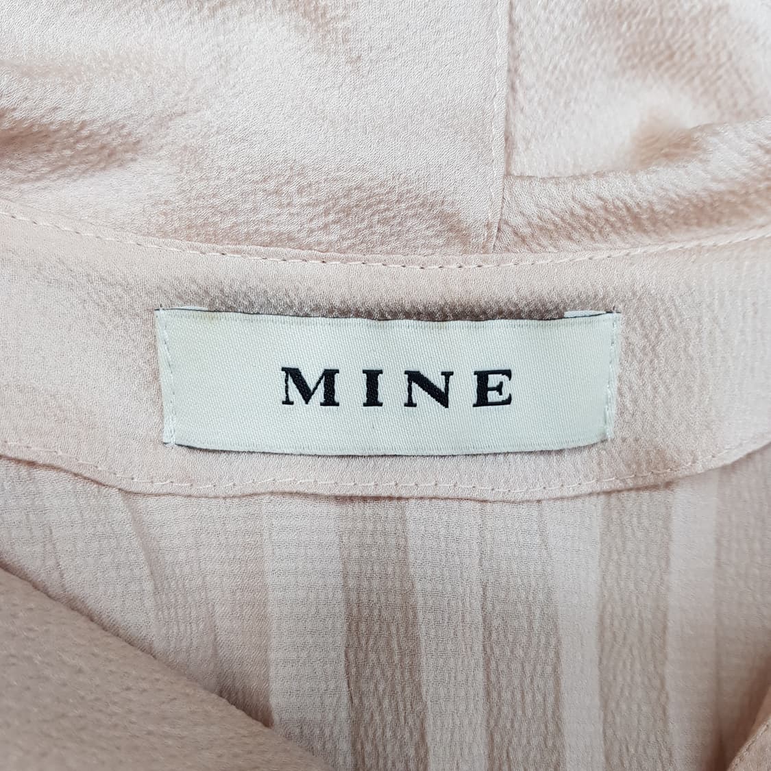 한섬 마인 2021 플리츠 카라 원피스  82-94-160사이즈 상품이미지7