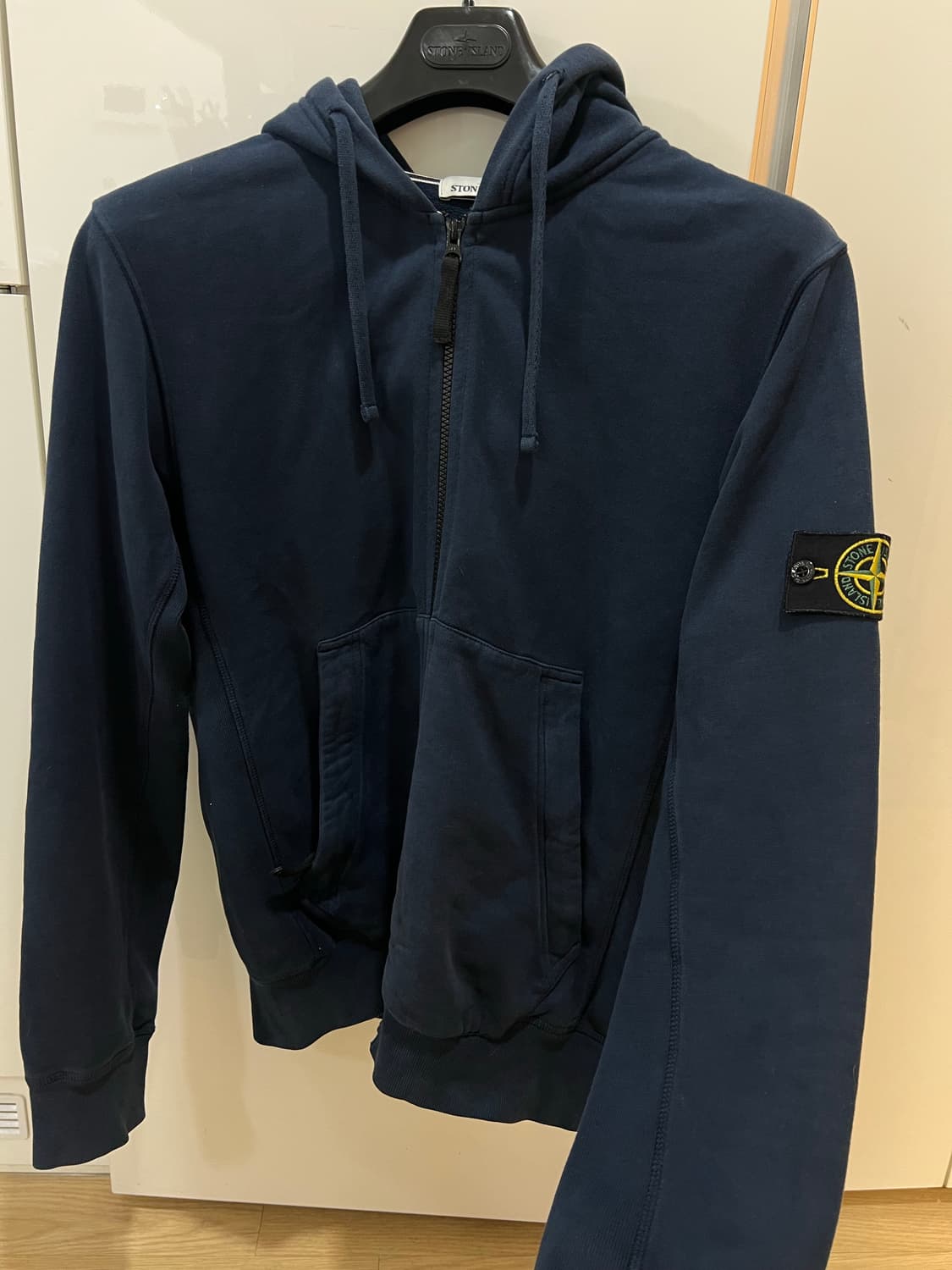 스톤아일랜드 네이비 후드집업 L 상품이미지1