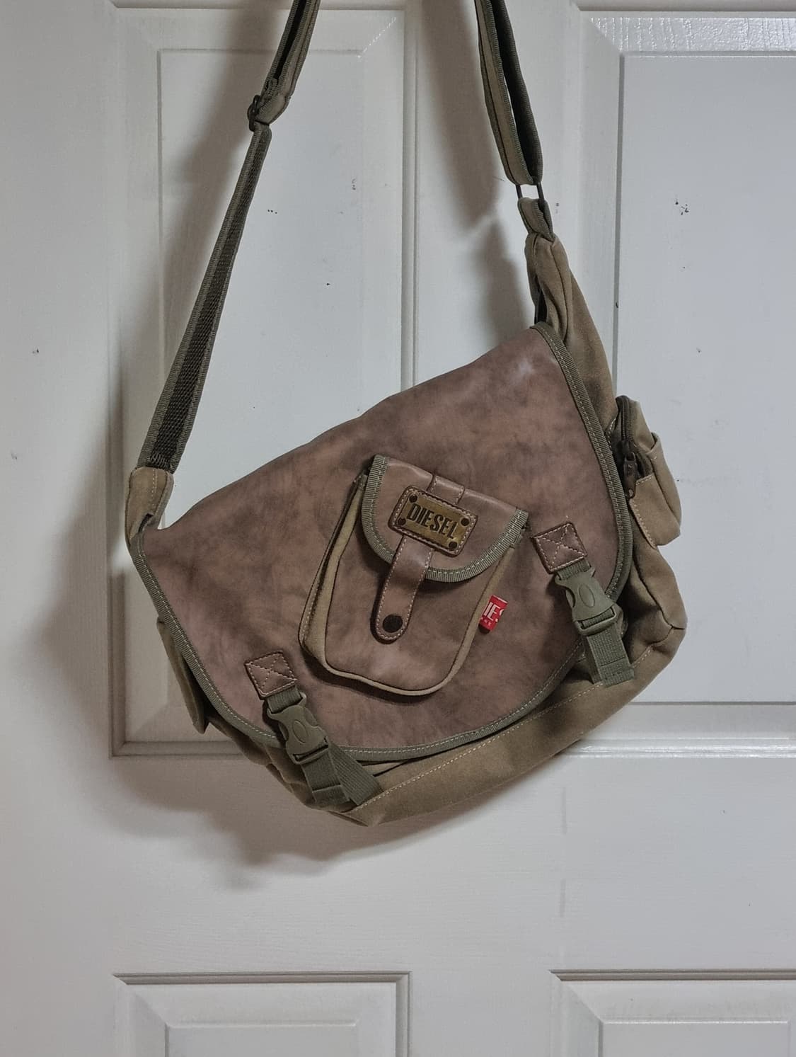 1990s VINTAGE  DIESEL MESSENGER BAG 상품이미지1
