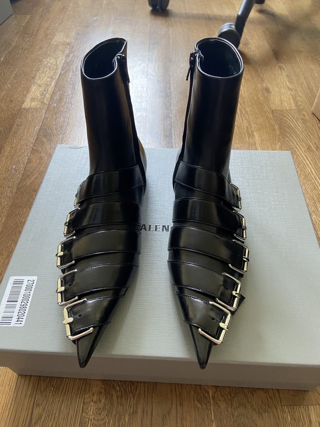 발렌시아가 버클 나이프 부츠 상품이미지1