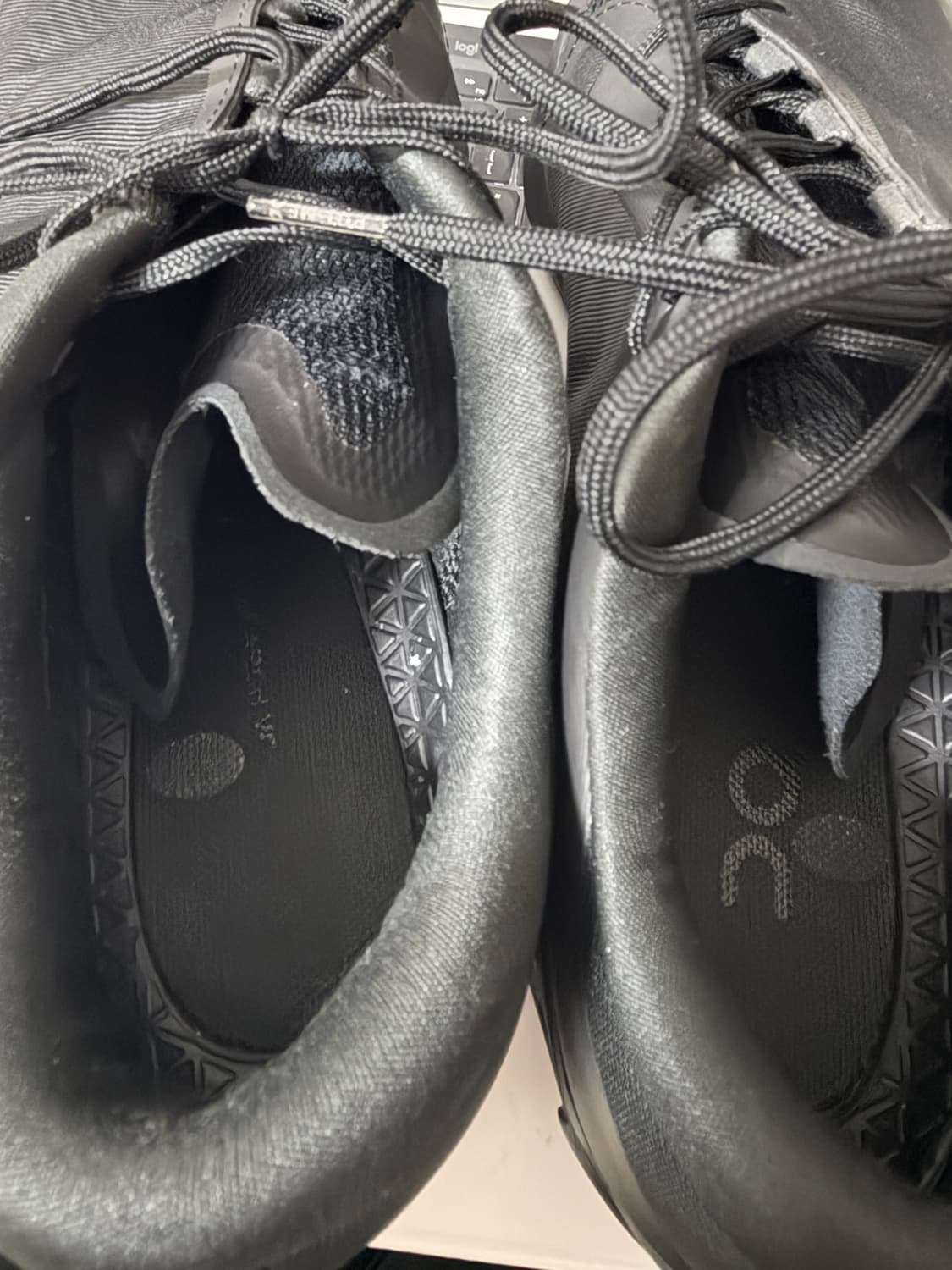 온러닝 포스트아카이브 팩션 클라우드 벤처 265 (온러닝 파프) 상품이미지3